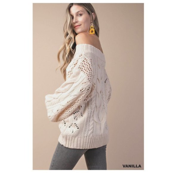 🏷 Sold | White Chunky Cable Knit Sweater - Picture 8 of 9